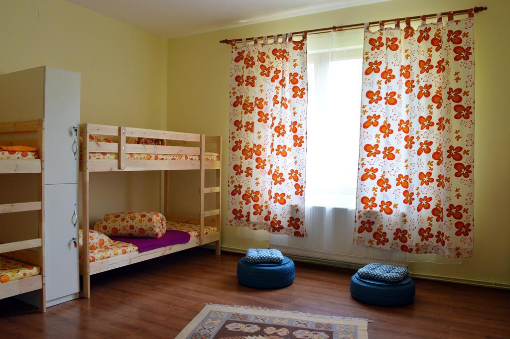 Exit Routine Hostel Тимишоара Экстерьер фото