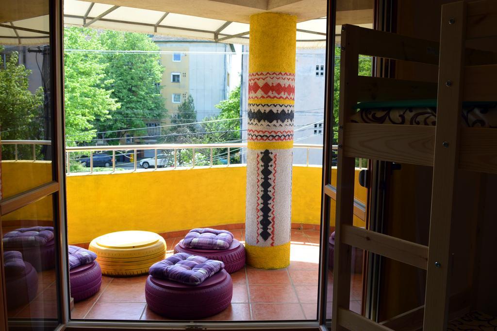 Exit Routine Hostel Тимишоара Экстерьер фото