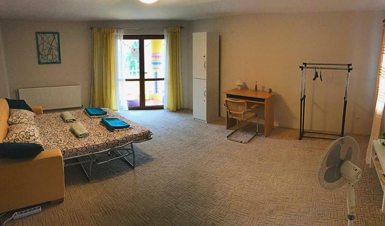 Exit Routine Hostel Тимишоара Экстерьер фото